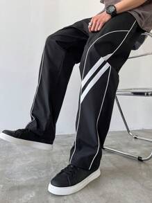 Manfinity Campus Court Streetwear Sport Straight-Leg Casual Racing Pants With Tape Design, Street Hip Hop Pants For Men Stylish Loose Straight Casual Pants, For Friends, Husband, Boyfriend Gifts - Black - View 5