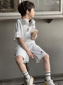 Dazy Kids 2 件套青少年男孩字母印花圆领短袖 T 恤和宽松短裤套装，休闲，返校服装
