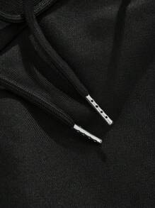 ROMWE MEN Street Life 2 件男士街头图案印花 T 恤和运动裤套装 - 黑色 - 查看 4