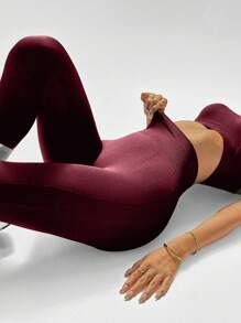 Easithlete Easithlete 女士运动套装 - 吊带背心和高腰裤健身套装 农历新年健身女士套装 女士紧身裤套装 - 玫瑰紅 - 查看 3