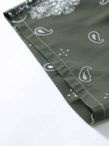 Manfinity RSRT Conjunto de camisa de manga corta para hombre, incluye parte superior de manga corta y pantalones cortos, uso casual y sencillo de moda para el día a día