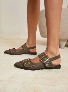 SHUZIA Sandalias planas con correa en el talón y detalles perforados, hebillas y efecto desgastado en piel sintética. Diseño llamativo, con estilo punk, ideal para vacaciones, primavera y verano, madre