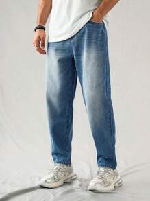 Manfinity Hypemode Pantalones vaqueros casuales de corte recto y ajuste relajado en azul oscuro lavado para hombre - Lavado ligero - Ver 1