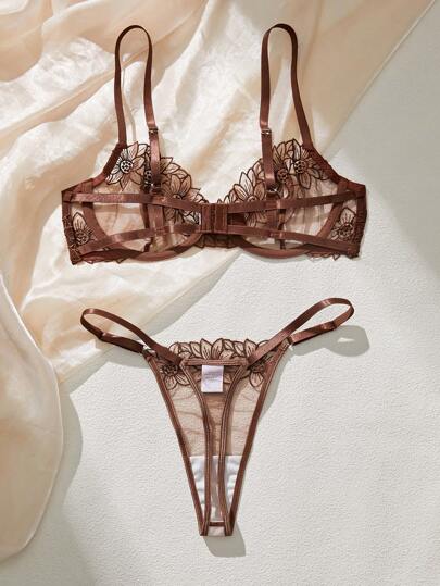 French Romantic Geborduurde Verleidelijke Lingerie Set, Sophisticated Pieces Set view 2
