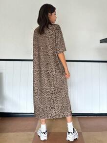 DAZY 女式休闲豹纹中长 T 恤连衣裙 - 咖啡棕 - 查看 2