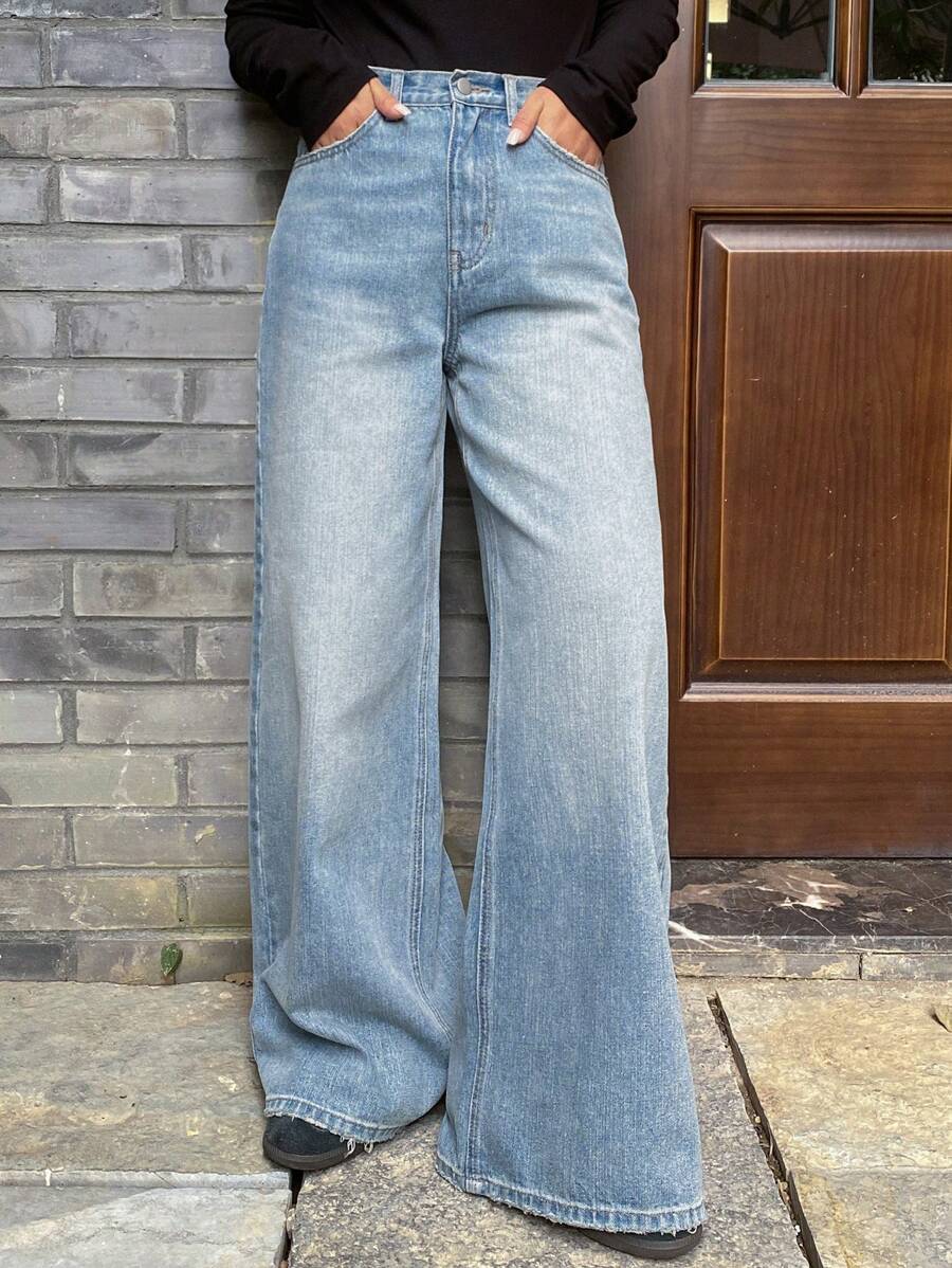 DAZY Women's Straight Leg Jeans With Frayed Hem, Casual & Fashionable For Daily Wear