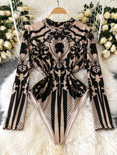 DreamSkyne Court Retro  Plus Size Women Retro Palace Style Printed Turtleneck Long Sleeve Bodysuit, Stretchy Fabric, Versatile, Autumn/Winter