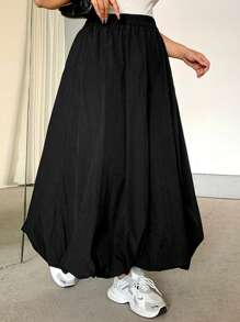 Dazy Petite Plus 大码弹性腰部纯色喇叭裙，黑色，适合所有季节秋季穿着 - 黑色 - 查看 9