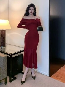 DAZY 纯色露肩透视中长连衣裙，适合约会之夜、中国新年、情人节、春季舞会等场合，优雅荷叶边设计，秋季红色女装，圣诞节必备单品 - 酒紅色 - 查看 4