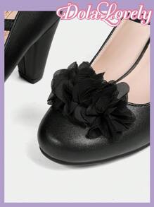 Dola Lovely Women's Black & White Classic Mary Jane High Heel Shoes, Retro Lolita Lace Pattern - Black - View 3