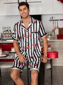 CoupledUp 唇纹印花仿丝翻领开衫短袖短裤男士睡衣套装 - 黑與白 - 查看 2