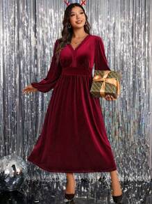 SHEIN Clasi Plus Size Women Valentine's Day Velvet Patchwork Ruffle Hem Regular Fit Elegant Long Sleeve Red Dress, Autumn/Winter