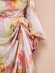 SHEIN BAE 加大码优雅派对连衣裙，垂坠领口，不对称下摆，侧开衩，长袖，扎染印花，缎面面料，适合万圣节、情人节 - 彩色 - 查看 7