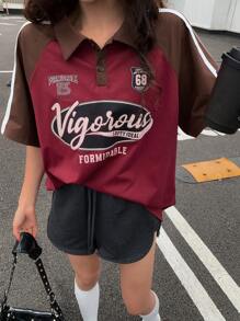 DAZY Camiseta polo de manga corta con bloqueo de color y estampado de letras, camiseta gráfica de estilo callejero retro para mujeres