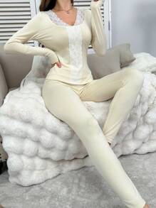 Conjunto de pantalón largo y manga larga con cuello redondo de encaje de color contrastante y acabado cepillado para dama, traje cálido