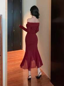 DAZY 纯色露肩透视中长连衣裙，适合约会之夜、中国新年、情人节、春季舞会等场合，优雅荷叶边设计，秋季红色女装，圣诞节必备单品 - 酒紅色 - 查看 2