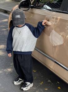 SHEIN 1pc Young Boys Raglan Sleeve Print Loose Fit Crew Neck Pullover Sweatshirt, Casual School Style, Suitable For Graphic T-Shirt, Kids Shirts, Cute T-Shirts, Everyday, School, Outings, Sports, All Seasons,In Fall/Winter - Navy Blue - View 7