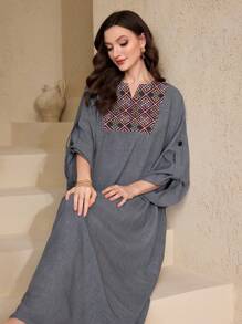 Al Najma 女士几何图案 V 领卷袖宽松土耳其风格连衣裙、卡夫坦和贾拉比亚，端庄 - 彩色 - 查看 3