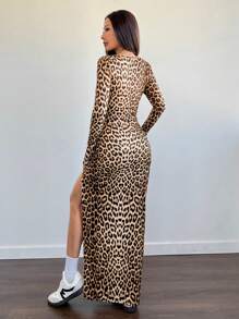 SHEIN Unity Vestido de manga larga con cuello cuadrado, estampado de leopardo y bajo con abertura, atuendo casual diario de otoño/invierno - Multicolor - Ver 2
