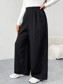 SHEIN Essnce Plus Size Women's Spring Summer Cruise Outfits Women Old Money Style Women Business Casual Woman Vacation New Style Fashion Casual Commuting Elegant Woman Black Textured Fabric Loose Wide-Leg Pants, Pocket Wide-Leg Pants, Formal Pants, Workplace Pants Baggy Pants - Black - View 4