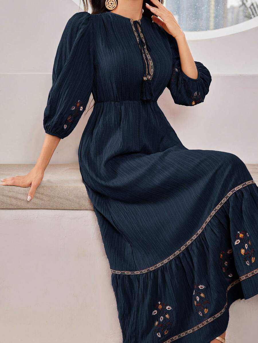 Seusyu 女士优雅刺绣灯笼袖长裙 - 藏蓝色 - 查看 1