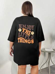 SHEIN CURVE+ Plus Size Casual "Enjoy The Little Things" Smiling Face Print Round Neck Short Sleeve Loose Fit T-Shirt For Women, Summer,Graphic Tee