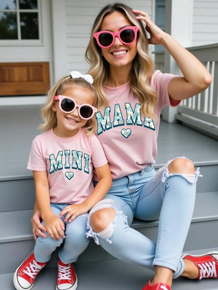 Women's Fashionable Simple Heart And Letter Printed Short Sleeve T-Shirt With Slogan - Pink - View 1