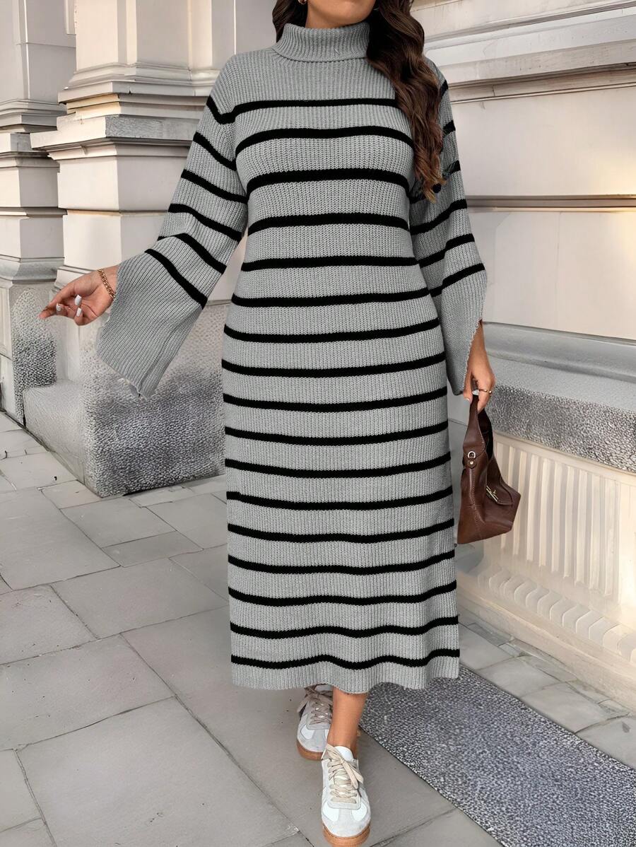 Calvaya Váy len dài tay kẻ sọc cổ lọ cỡ lớn đơn giản, giản dị, dành cho mùa đông - Xám - Xem 1