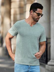 Manfinity RelaxMax Men's Solid Color Short Sleeve T-Shirt, Casual & Fashionable For Everyday Wear