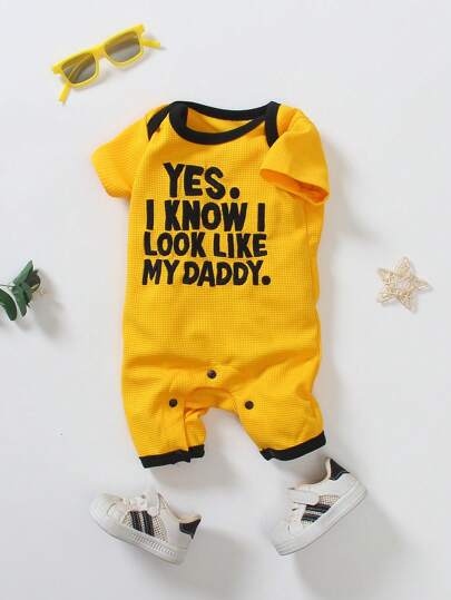 SHEIN Playful Pals Newborn Baby Girls & Boys Black Striped "YES. I KNOW I LOOK LIKE MY DADDY" Letter Print Short Sleeve Romper, Waffle Fabric, Casual And Comfortable For Home, Vacation, Outings In Summer,Newborn , Unisex Baby Clothes