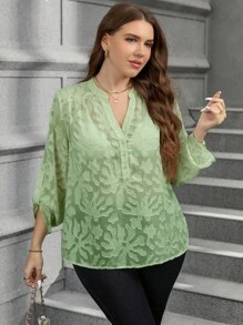 SHEIN Clasi بلوزة أنيقة ذات أكمام مفرغة باللون الأزرق الغامق، مناسبة للمرأة ذات البدانة الزائدة للعمل والارتداء اليومي