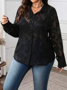 SHEIN Clasi 女士优雅法式通勤休闲度假纯色圆领金属按扣装饰收腰 A 字形喇叭下摆纹理提花面料长袖衬衫，春秋冬