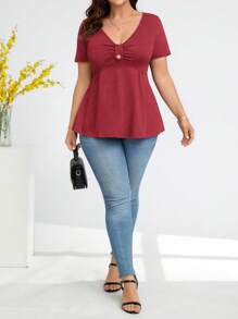 SHEIN Clasi Plus Size Women V-Neck Short Sleeve Pleated Casual T-Shirt, Solid Color - Red - View 3