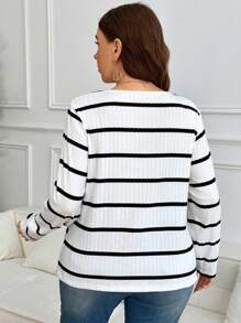 SHEIN Frenchy Plus Size Women Casual Minimalist Black & White Striped Heart Embroidered T-Shirt, Ins Style Relaxed Women T-Shirt