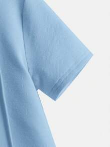 SHEIN Tween Boy 纯色拉链半襟休闲宽松 Polo 衫 - 淺藍色 - 查看 3