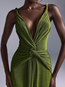 SHEIN Belle Elegant, Romantic, Sexy, Green, Metal Buckle Decoration, Deep V-Neck, Sleeveless, Backless, Fishtail Style, Birthday Party, Wedding Event, Bridesmaid Dress