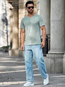 Manfinity RelaxMax Men's Solid Color Short Sleeve T-Shirt, Casual & Fashionable For Everyday Wear