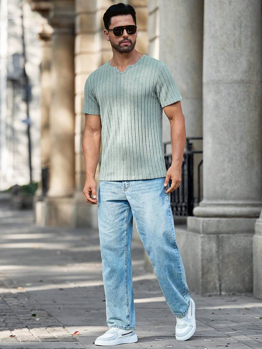 Manfinity RelaxMax Men's Solid Color Short Sleeve T-Shirt, Casual & Fashionable For Everyday Wear