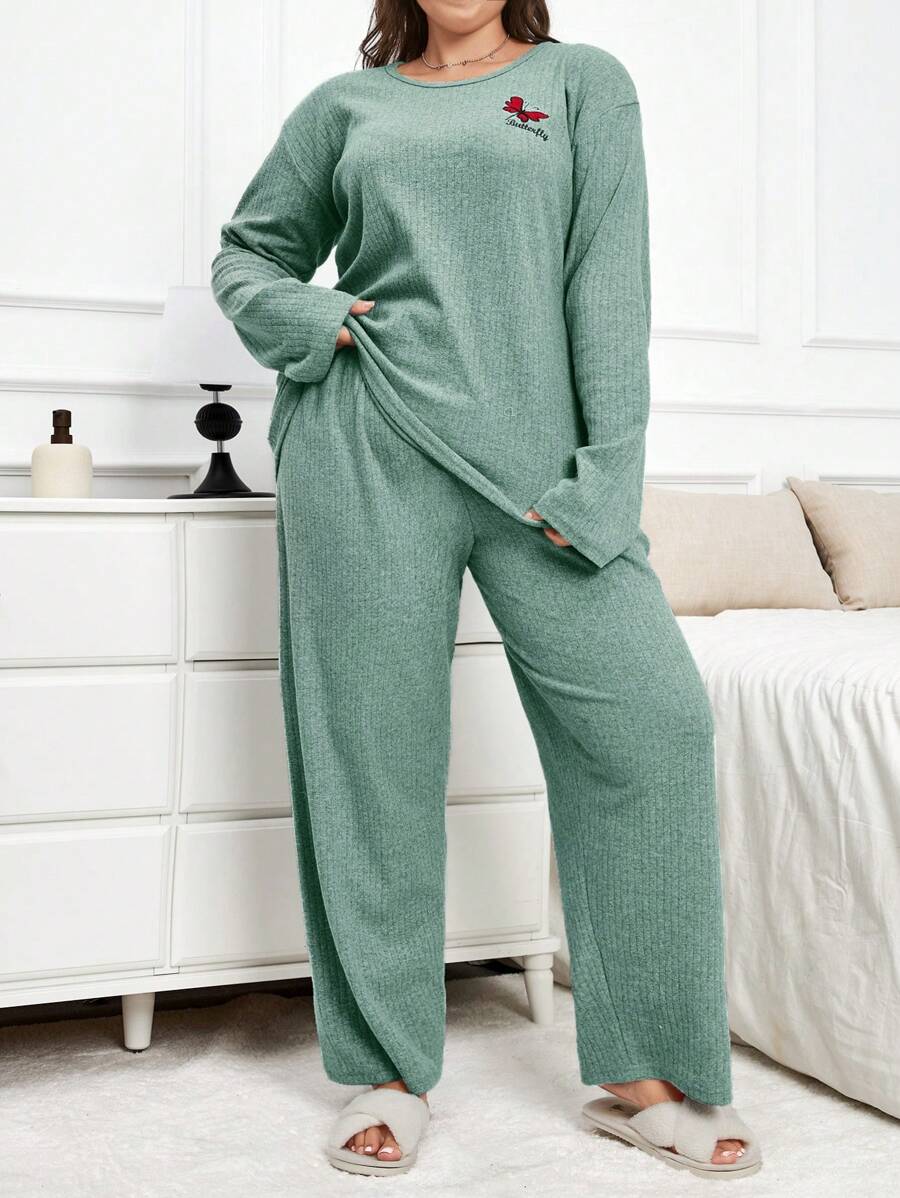 RueChic 100% Cotton 2pcs Plus Butterfly Embroidery Detail PJ Set - Green - View 1