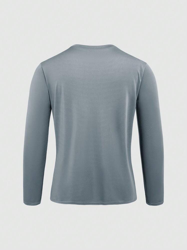 تي شيرت كاجوال بأكمام طويلة وياقة طاقم مطبوع عليه...