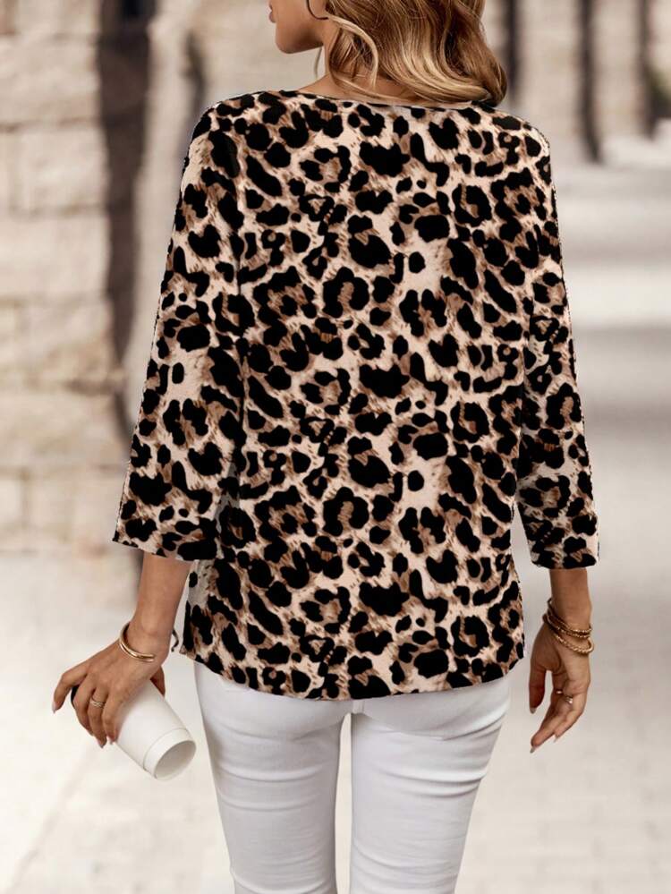 Casual Vintage Leopard Print Relaxed Fit Round Neck Long Sleeve Women Shirt, Suitable For Autumn/Winter Chic Blouses For Women,Casual
