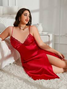 SilkySpell بلوزة نوم صيفي باتساعات كبيرة مطرزة بالدانتيل لقسم الصدر والوصله V الرقبة وذات شق أسفل الحافة ، مصنوعة من حرير صناعي - عنابي اللون - مشاهدة 4