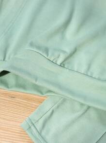 SHEIN 2pcs/Set Young Boy Casual Sports Stylish Cute Polo Shirt + Shorts, Suitable For Daily Wear, School, Outings, Sports, Spring/Summer, Provides Multiple Outfit Options, Simple Yet Fashionable Design, Comfortable And Stylish For Young Boys - Dark Green - View 5