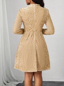 SHEIN Lady Elegantes Kleid mit goldfarbenem Samtpailletten Stoff, Schwingkleid für Damen, goldener Rock, Weihnachtskleidung, Silvester Kleid, Langarm Kleid, Weihnachtsparty Kleid