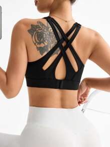 Easithlete Women's Solid Color Criss-Cross Back Everyday Sports Bra - Black - View 4