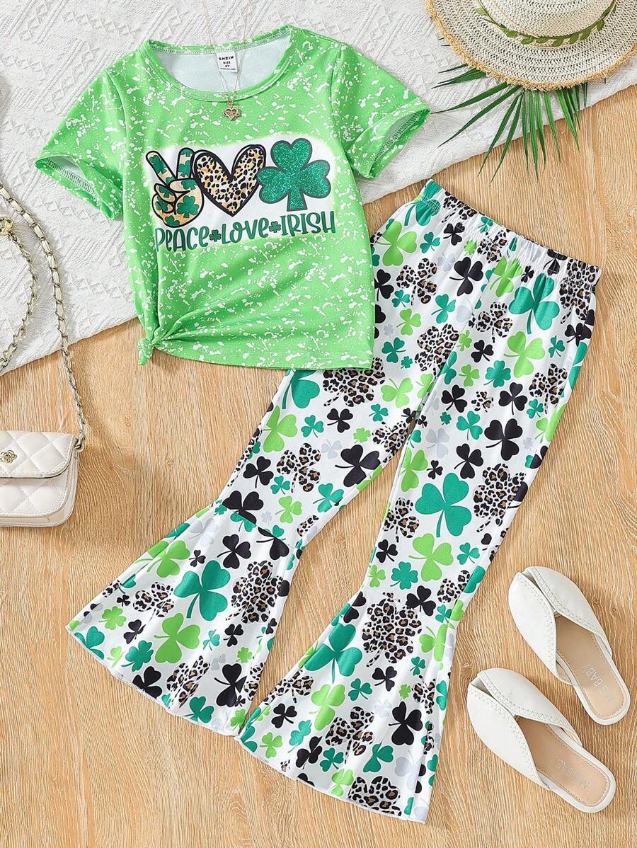 2 件套年轻女孩字母印花圆领短袖 T 恤和松紧腰休闲喇叭裤套装，春夏