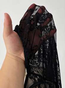 SHEIN Clasi 大码蕾丝袖半透明长袖T恤，情人节玫瑰花图案，女款春季上衣 - 黑色 - 查看 8