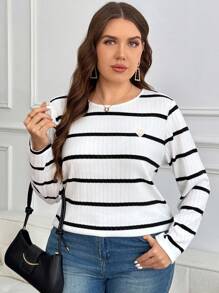 SHEIN Frenchy Plus Size Women Casual Minimalist Black & White Striped Heart Embroidered T-Shirt, Ins Style Relaxed Women T-Shirt