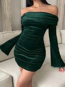 Muchica Vestido corto verde oscuro de terciopelo con hombros descubiertos y mangas acampanadas para mujer - Verde Oscuro - Ver 5