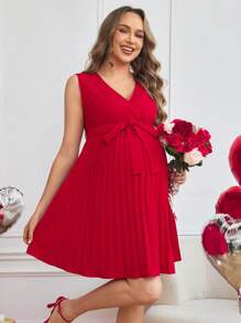 SHEIN Modna sukienka ciążowa z kopertowym dekoltem w serek i plisowanym dołem w jednolitym kolorze, elegancka